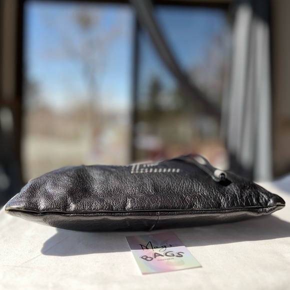 YSL: Studded Drawstring Leather Kahala Tote Bag - Picture 12 of 17